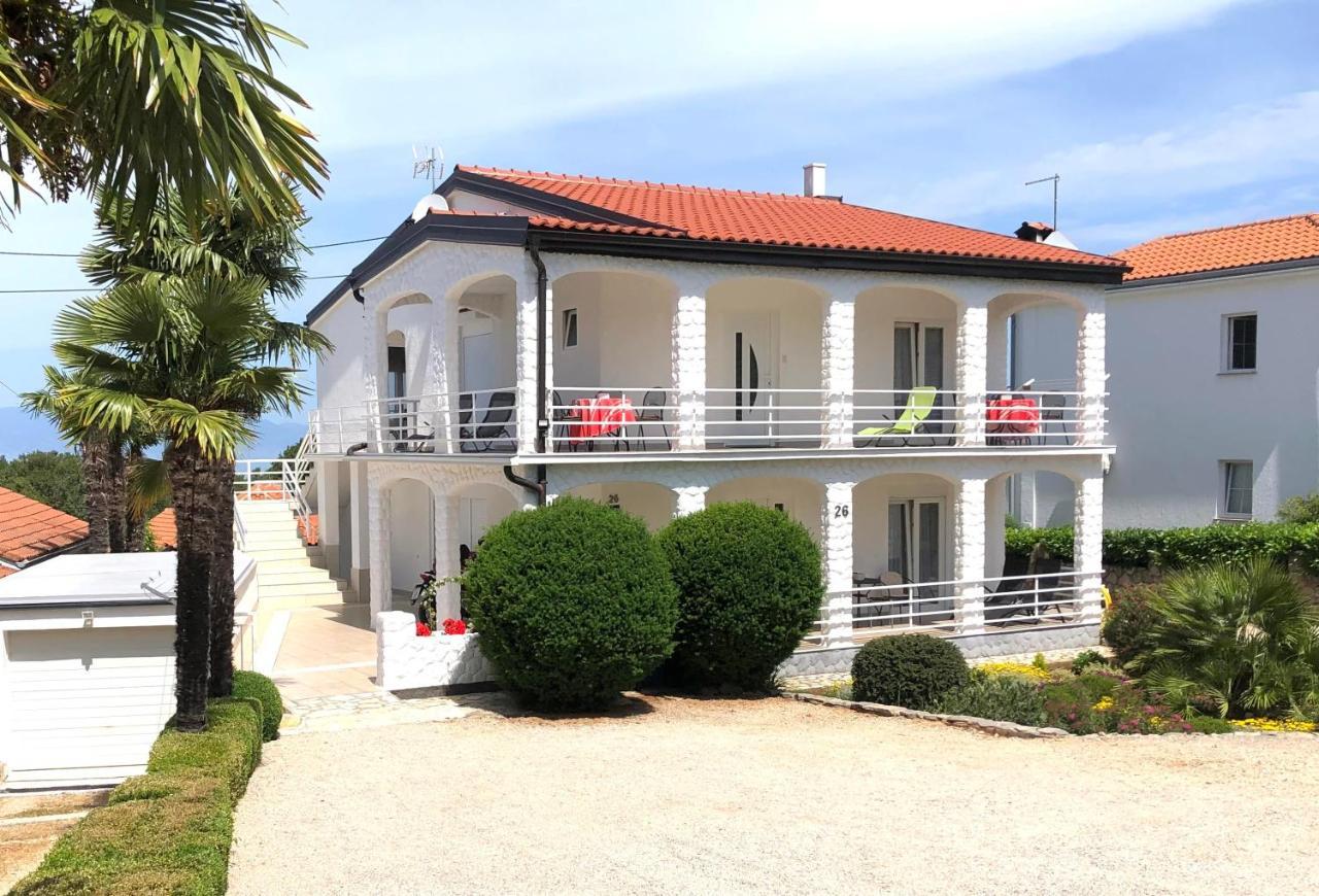 Apartments Kremenici Малинска Екстериор снимка