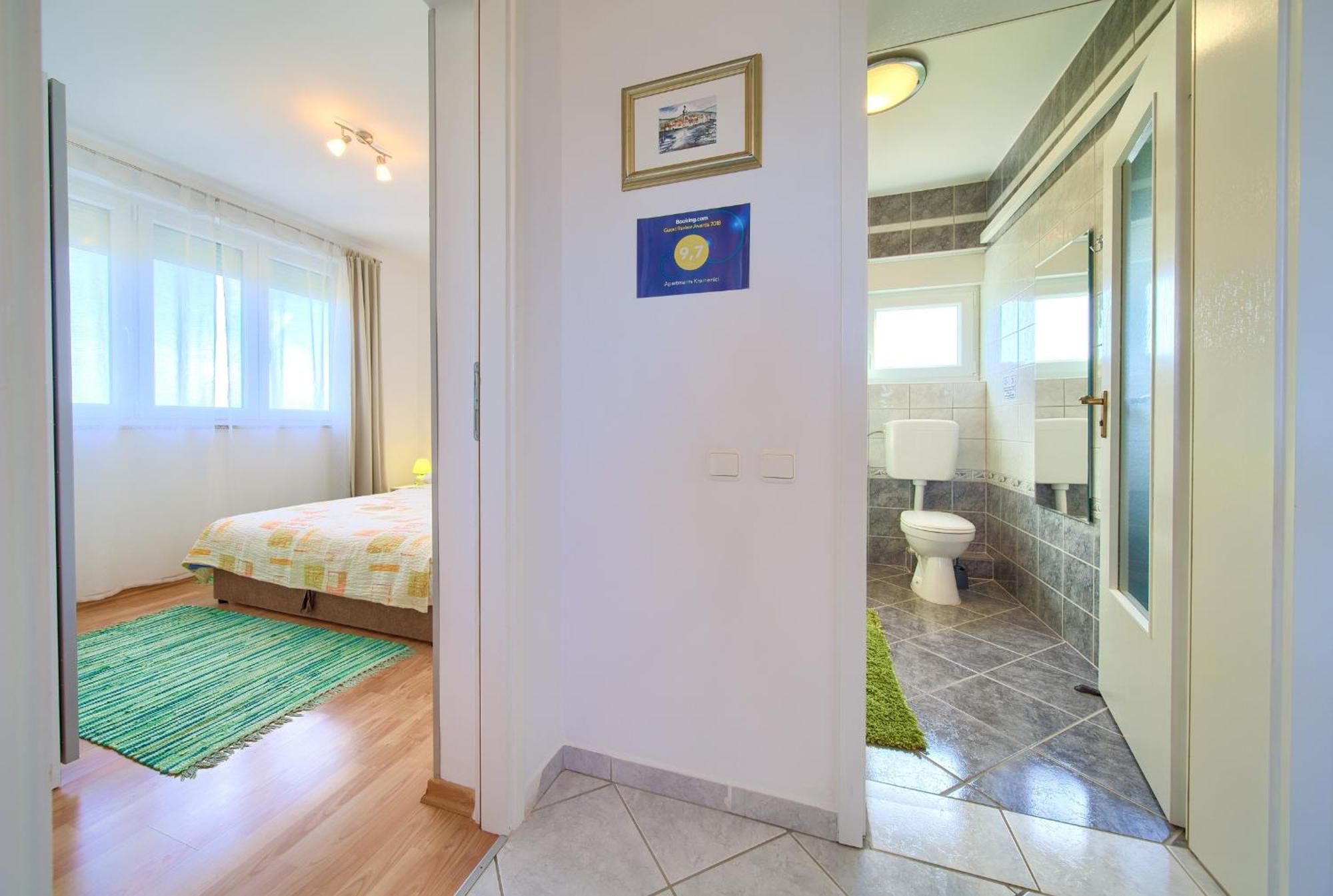 Apartments Kremenici Малинска Екстериор снимка