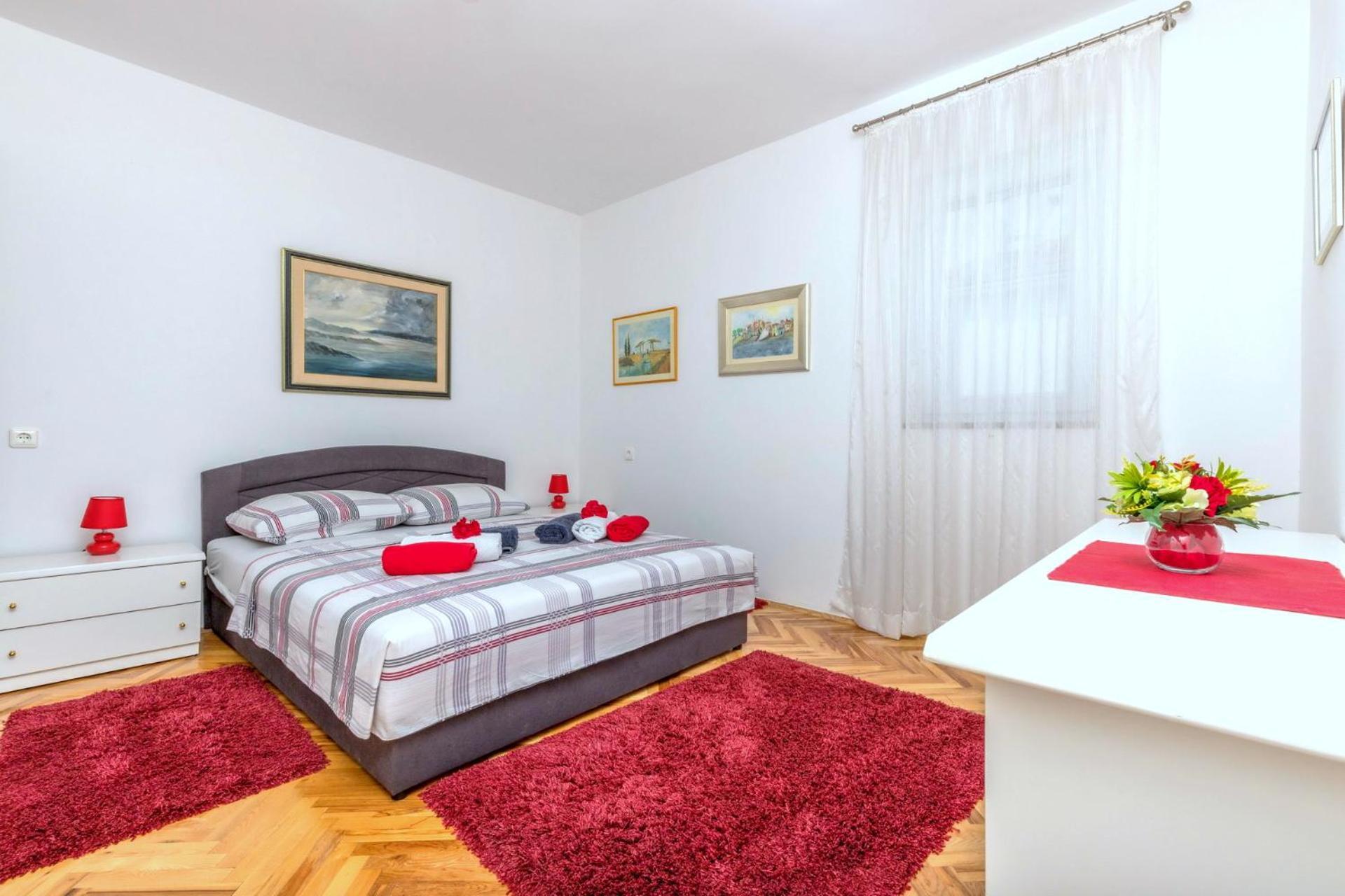 Apartments Kremenici Малинска Екстериор снимка