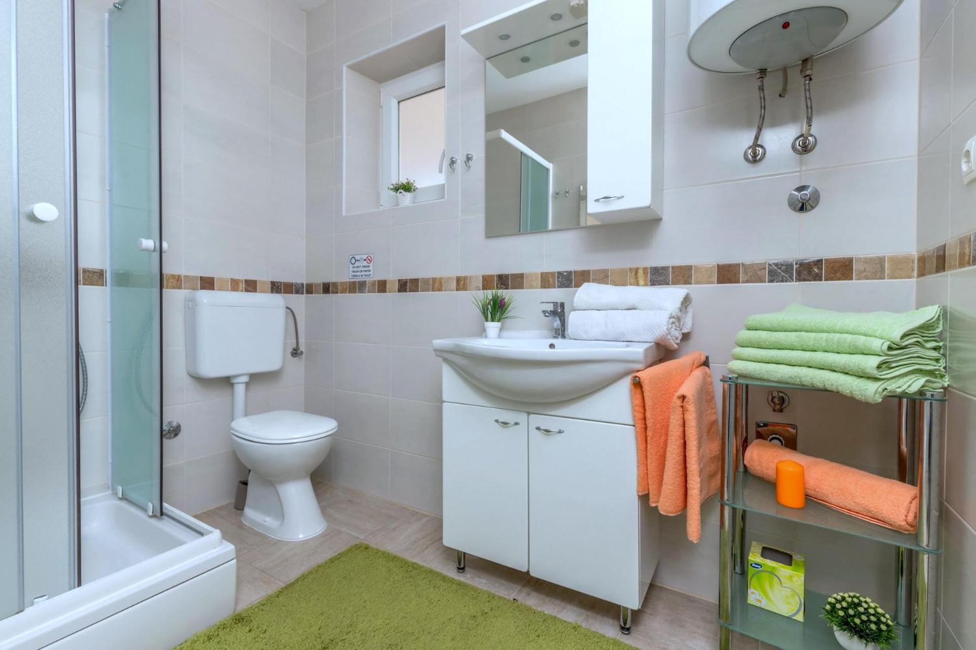 Apartments Kremenici Малинска Екстериор снимка