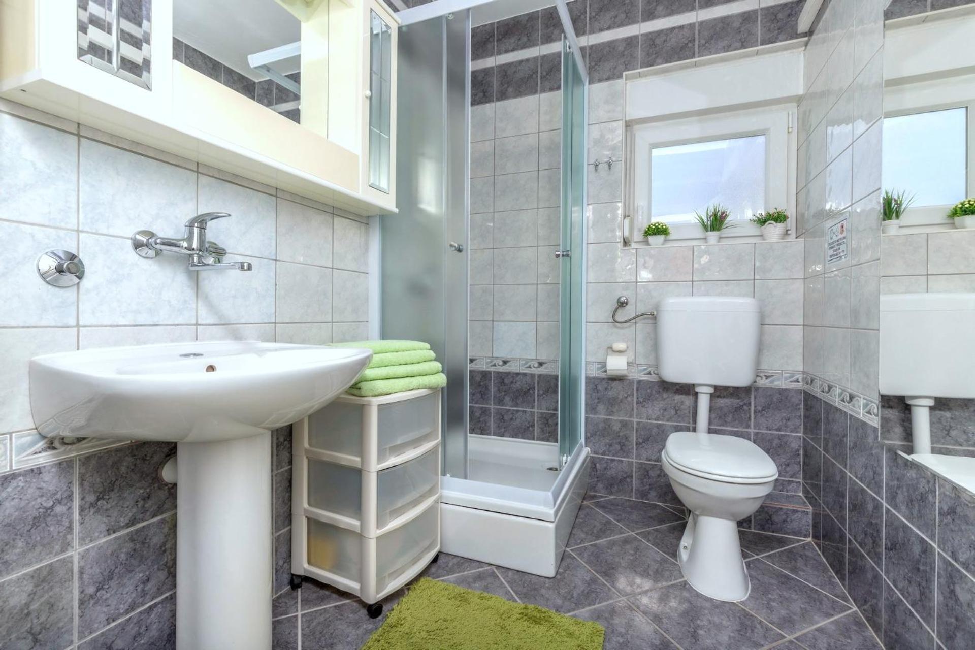 Apartments Kremenici Малинска Екстериор снимка