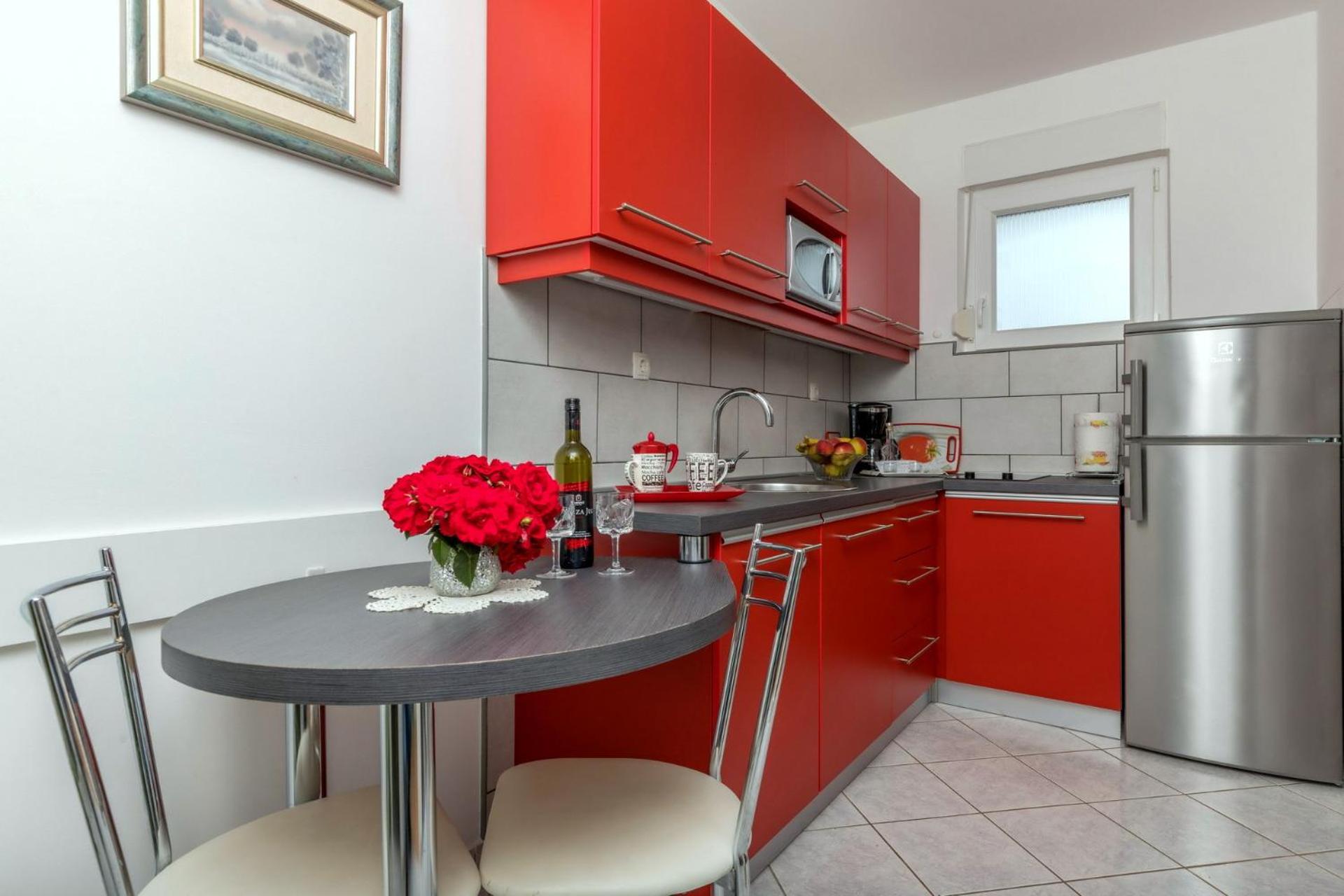 Apartments Kremenici Малинска Екстериор снимка