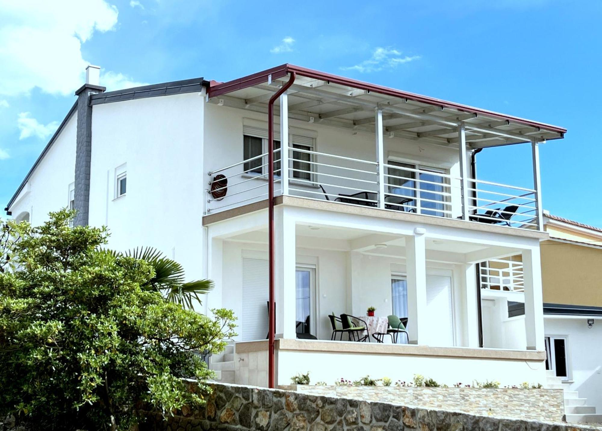 Apartments Kremenici Малинска Екстериор снимка